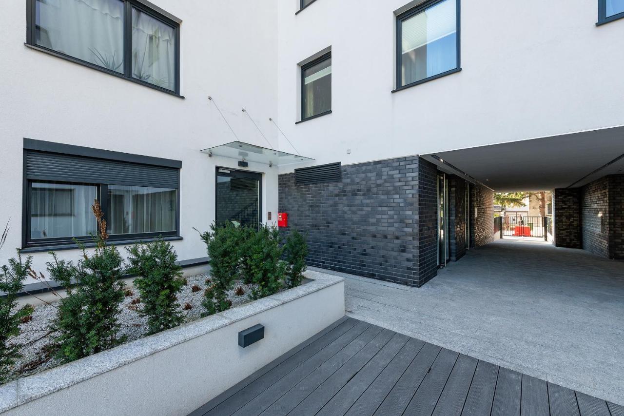 P&O Apartments Aleja Krakowska Βαρσοβία Εξωτερικό φωτογραφία