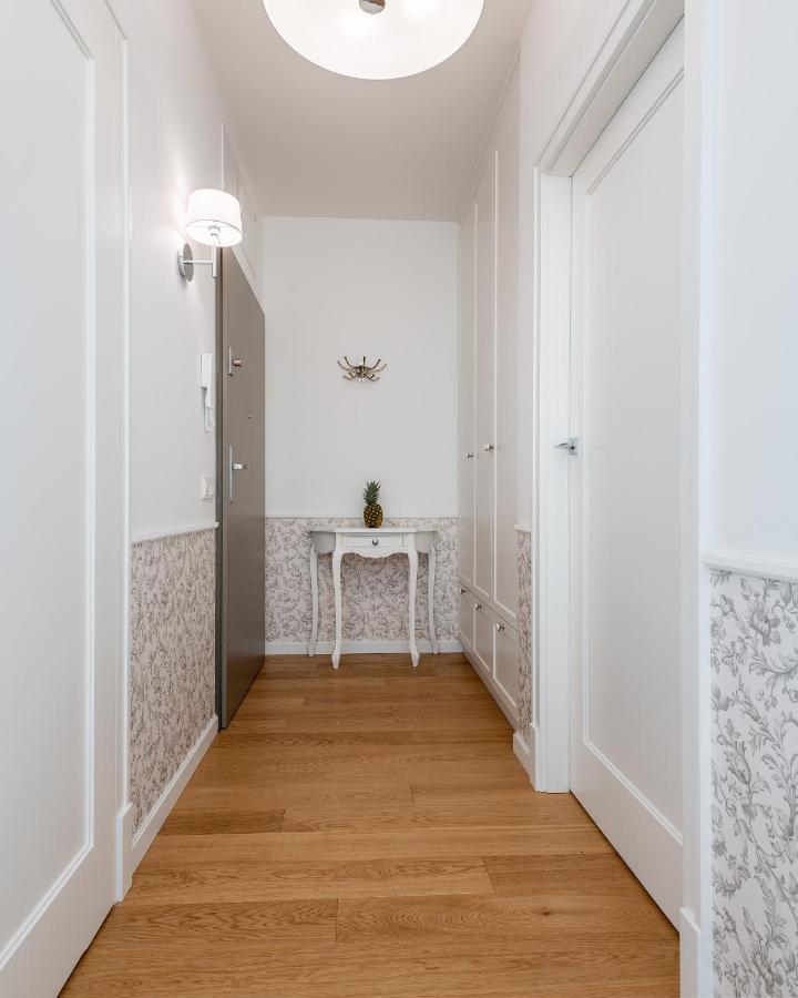 P&O Apartments Aleja Krakowska Βαρσοβία Εξωτερικό φωτογραφία