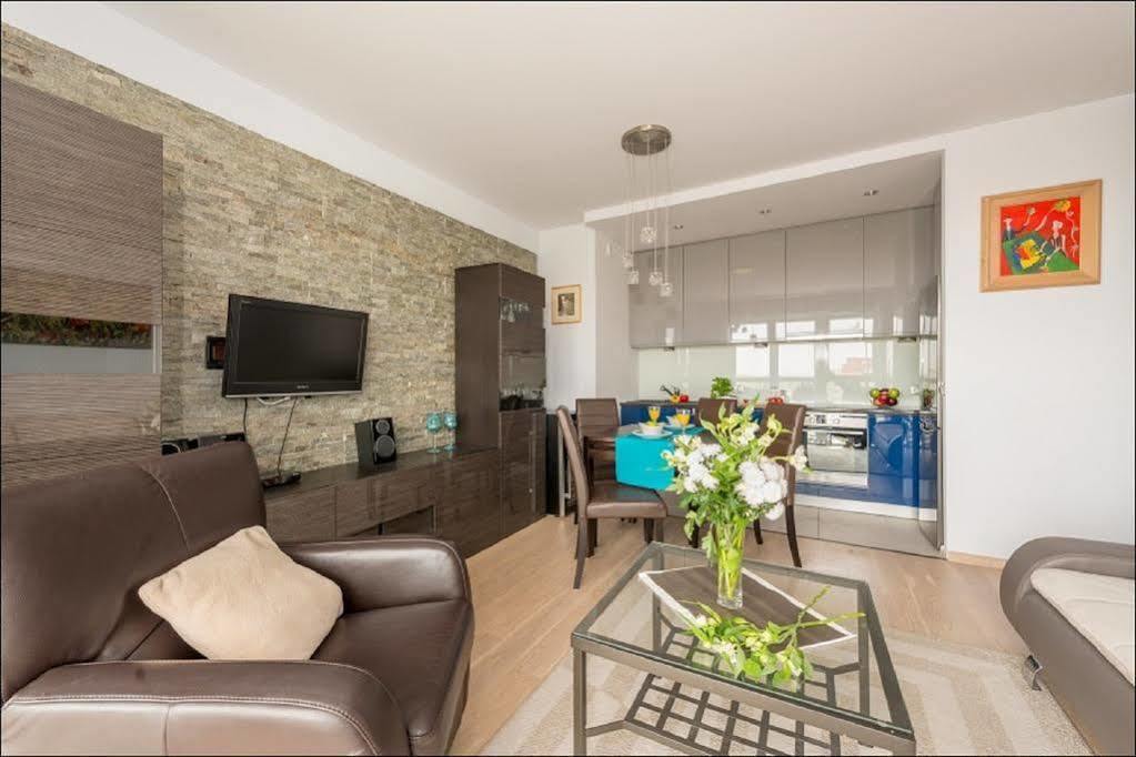 P&O Apartments Aleja Krakowska Βαρσοβία Εξωτερικό φωτογραφία